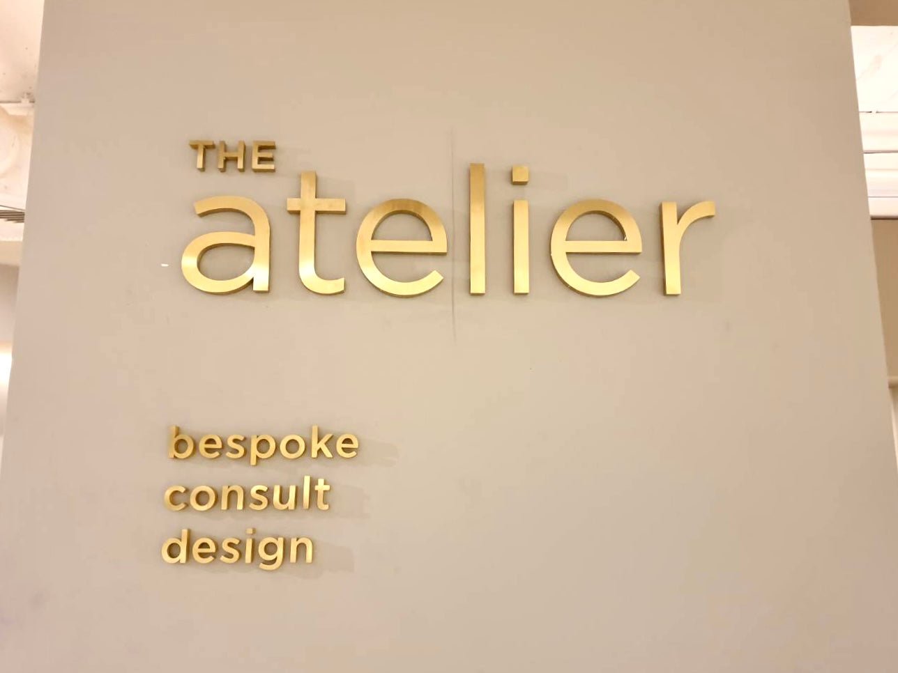 Stainless steel sign, gold hairline