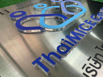 Embossed acrylic sign, clear edge